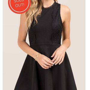 NWT Francesca’s Black Open Back Lace MiniDress XXS